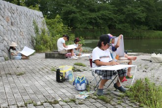 夏休み子どもアート・デイキャンプ初日の様子2