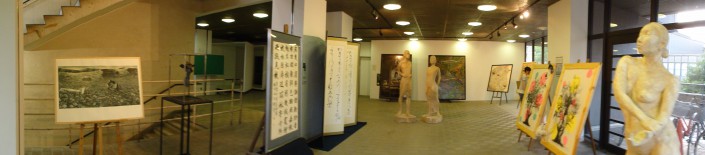 美術専攻の展示 美術専攻の展示