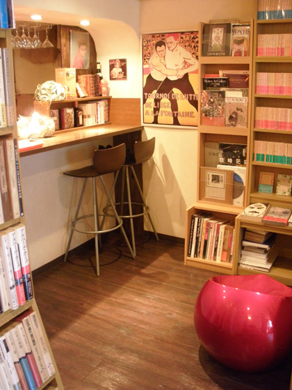 20100903-ブックカフェ_カウンター.jpg 20100903-ブックカフェ_カウンター.jpg