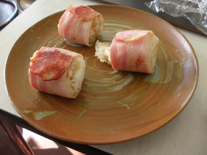 20110304-おにぎりベーコン巻.jpg 20110304-おにぎりベーコン巻.jpg