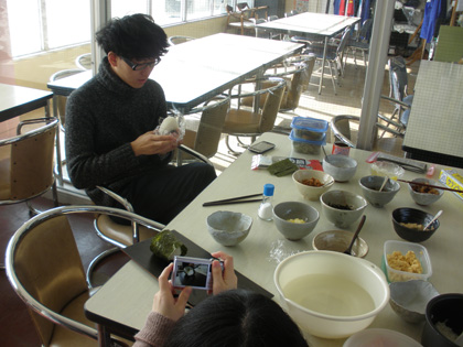 20110304-にぎる.jpg 20110304-にぎる.jpg