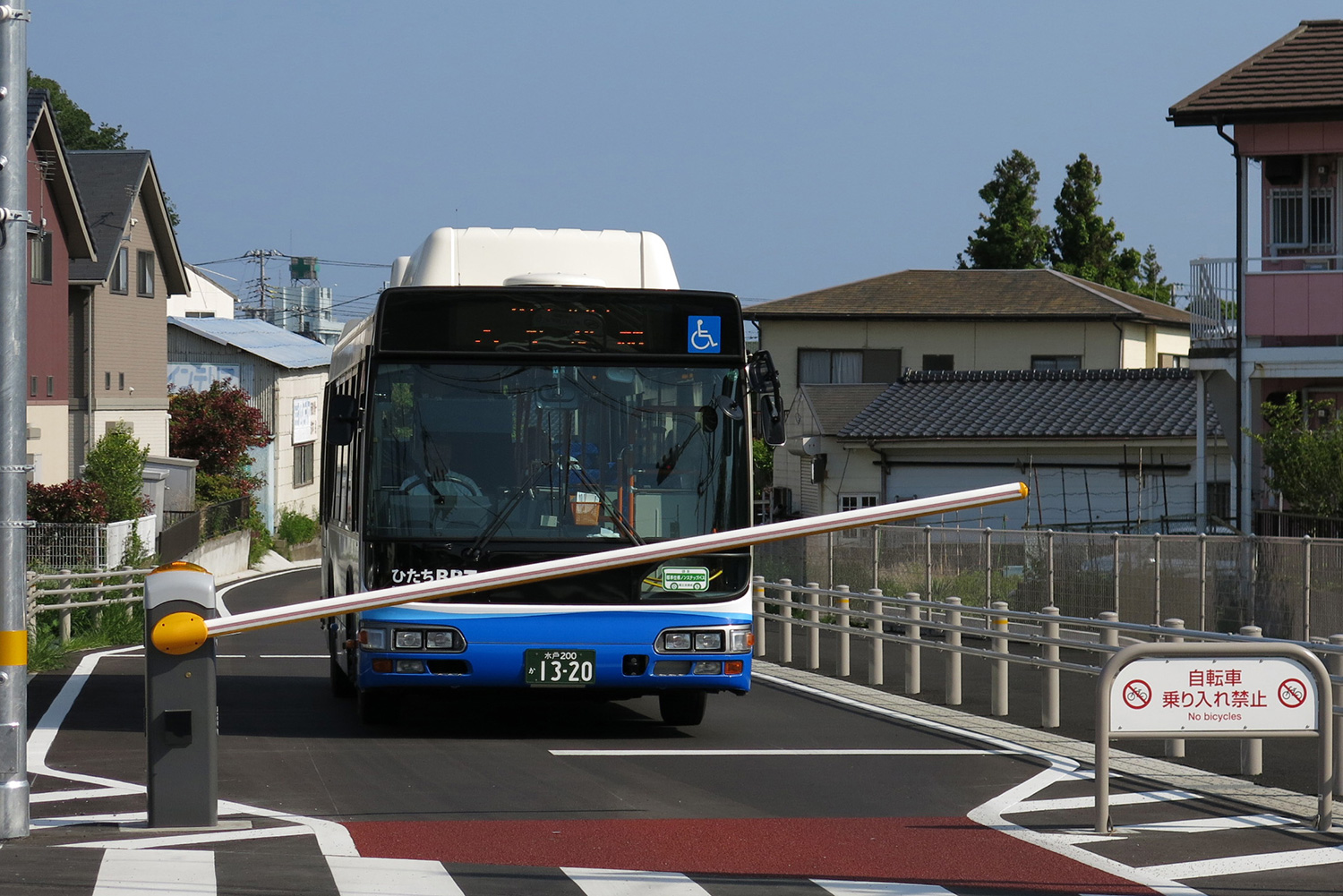 ひたち BRT バス、バス停サインのデザイン