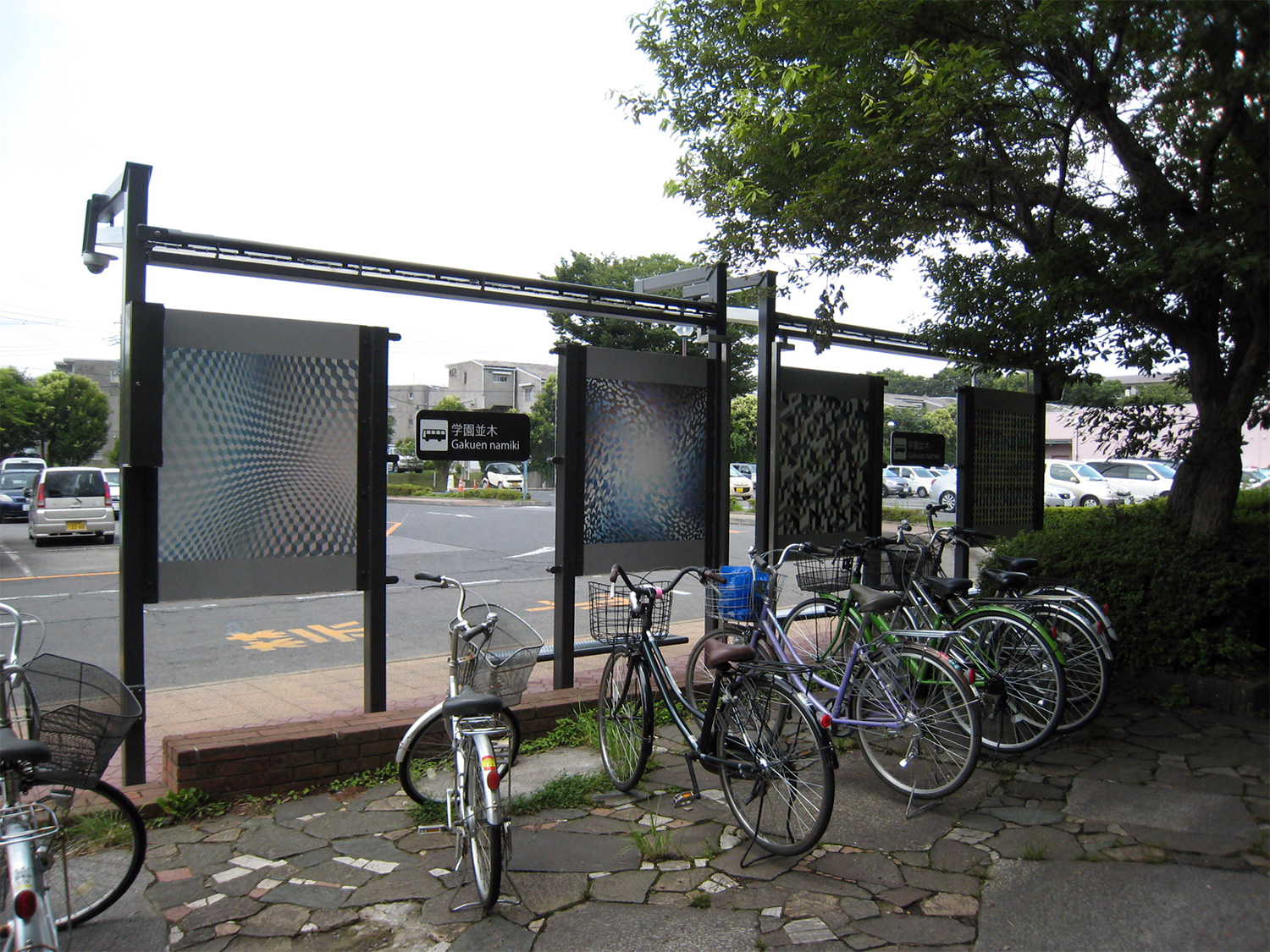 バス停 学園並木（裏）